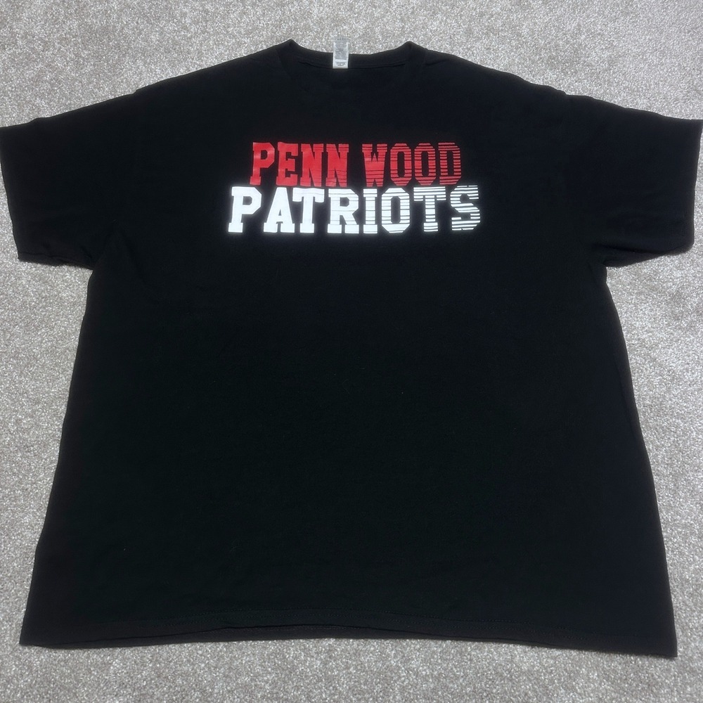 Gildan Mens XL Penn Wood Patriots Graphic Tee Black School Spirit T-Shirt